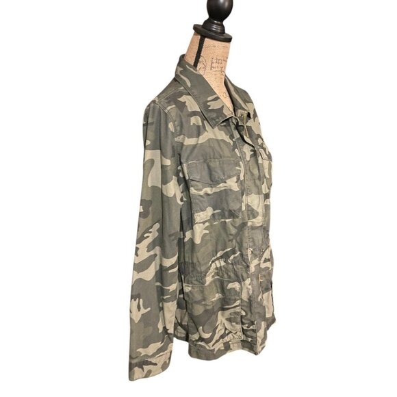 Old Navy Camo Utility Jacket‎ - Picture 4 of 7